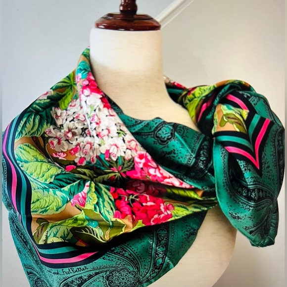 OSCAR De La RENTA  Silk Scarf “Gold Collection” LOOK GOOD…FEEL BETTER - Picture 6 of 9